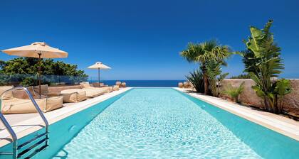 Casa Tequiero, an Ethereal SeaView Retreat