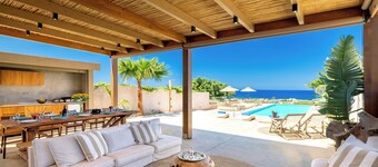 Casa Tequiero, an Ethereal SeaView Retreat