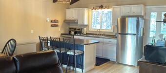 Bartlett Condo close to Storyland and Jackson