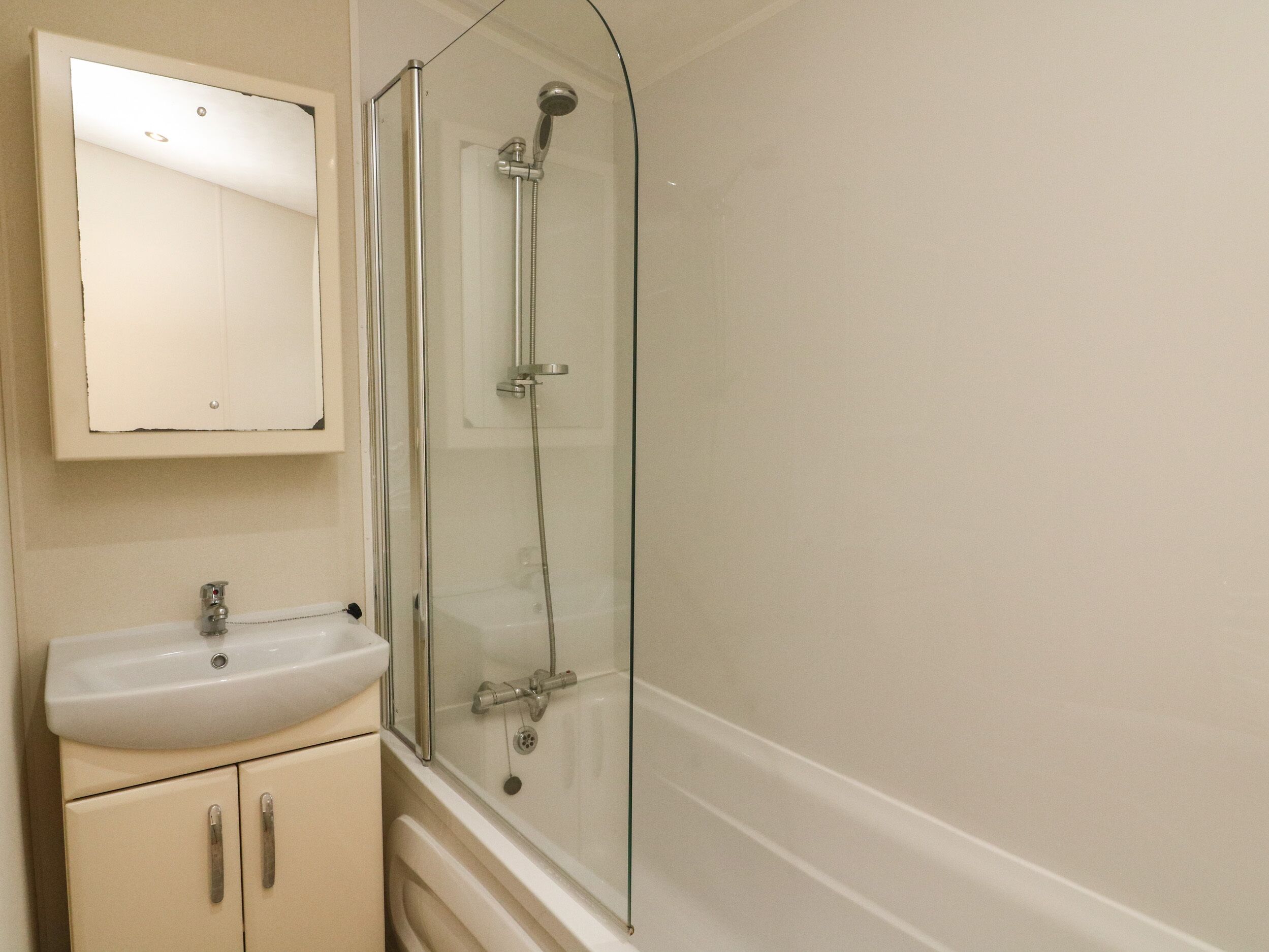 Cottage | Bathroom | Shower