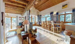 Interior - Chalet, 250m from ski lifts, view mountain, terrace, fireplace or stove, tv, ski locker, 125m² (Saint-Martin-de-Belleville)