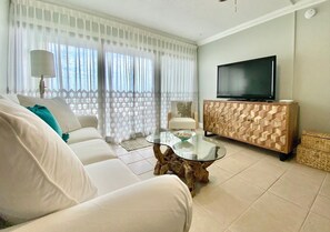 Smart TV, DVD player, books - Coastal Gulf Front Condo on the Beach! GG204 (PANAMA CITY Beach)