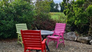 Unclassified image, 5 of 19, button - 1 Bed Retreat-sleeps 2-secure Parking-garden (Ennis)