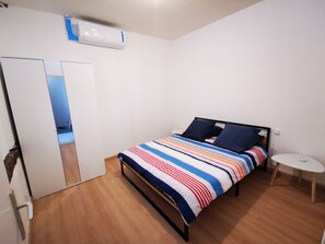 4 dormitorios, escritorio, tabla de planchar con plancha y wifi gratis