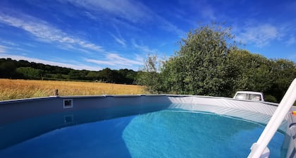 House with swimming pool and air conditioning 10 min from Chambord close to all amenities