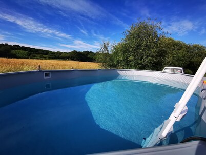 House with swimming pool and air conditioning 10 min from Chambord close to all amenities
