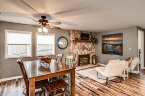 Smart TV, fireplace, DVD player, books