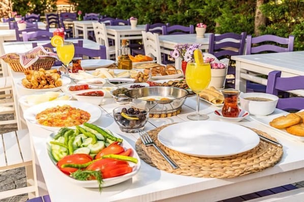 Desayuno buffet incluido todos los días