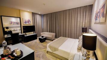 1 bedroom, in-room safe, desk, laptop workspace