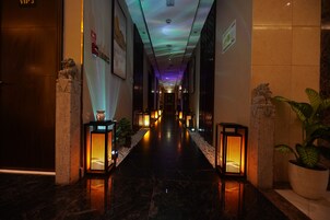 Massagens com pedras quentes, massagens musculares profundas