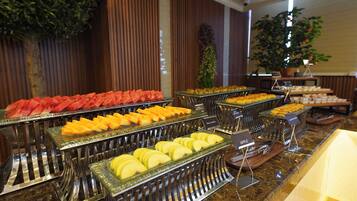 Petit déjeuner buffet