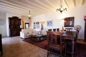 Luxury Villa | Living area