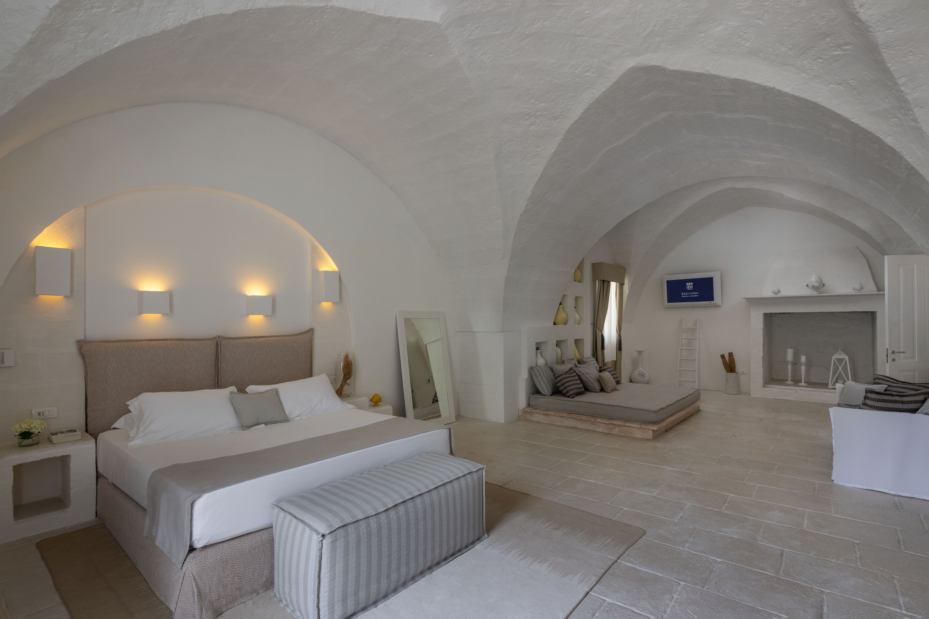 Executive Suite - Kids & Teens Free | Ropa de cama de alta calidad, minibar, insonorización y wifi gratis 