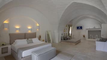 Executive Suite - Kids & Teens Free | Ropa de cama de alta calidad, minibar, insonorización y wifi gratis