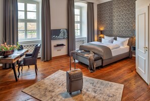 Deluxe Double Room | Desk, iron/ironing board, free WiFi - Schloss Rattey (Schoenbeck)
