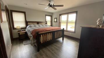 6 Schlafzimmer, Bügeleisen/Bügelbrett, Reisekinderbett, WLAN