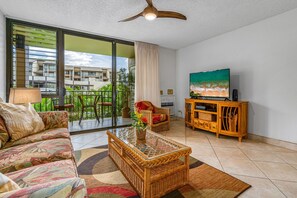 Smart TV - Elegant 1Bd/2Ba with Private Lanai and Beach Access in Kihei Kamaole Sands 8-206 (Kihei)
