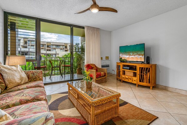 Smart TV - Elegant 1Bd/2Ba with Private Lanai and Beach Access in Kihei Kamaole Sands 8-206 (Kihei)