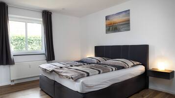 2 Schlafzimmer, Bügeleisen/Bügelbrett, Reisekinderbett, kostenloses WLAN