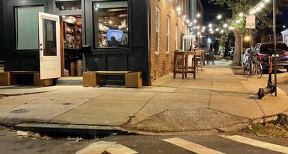 Downtown Suite - Close to Topgolf, Horseshoe Casino, UM Baltimore