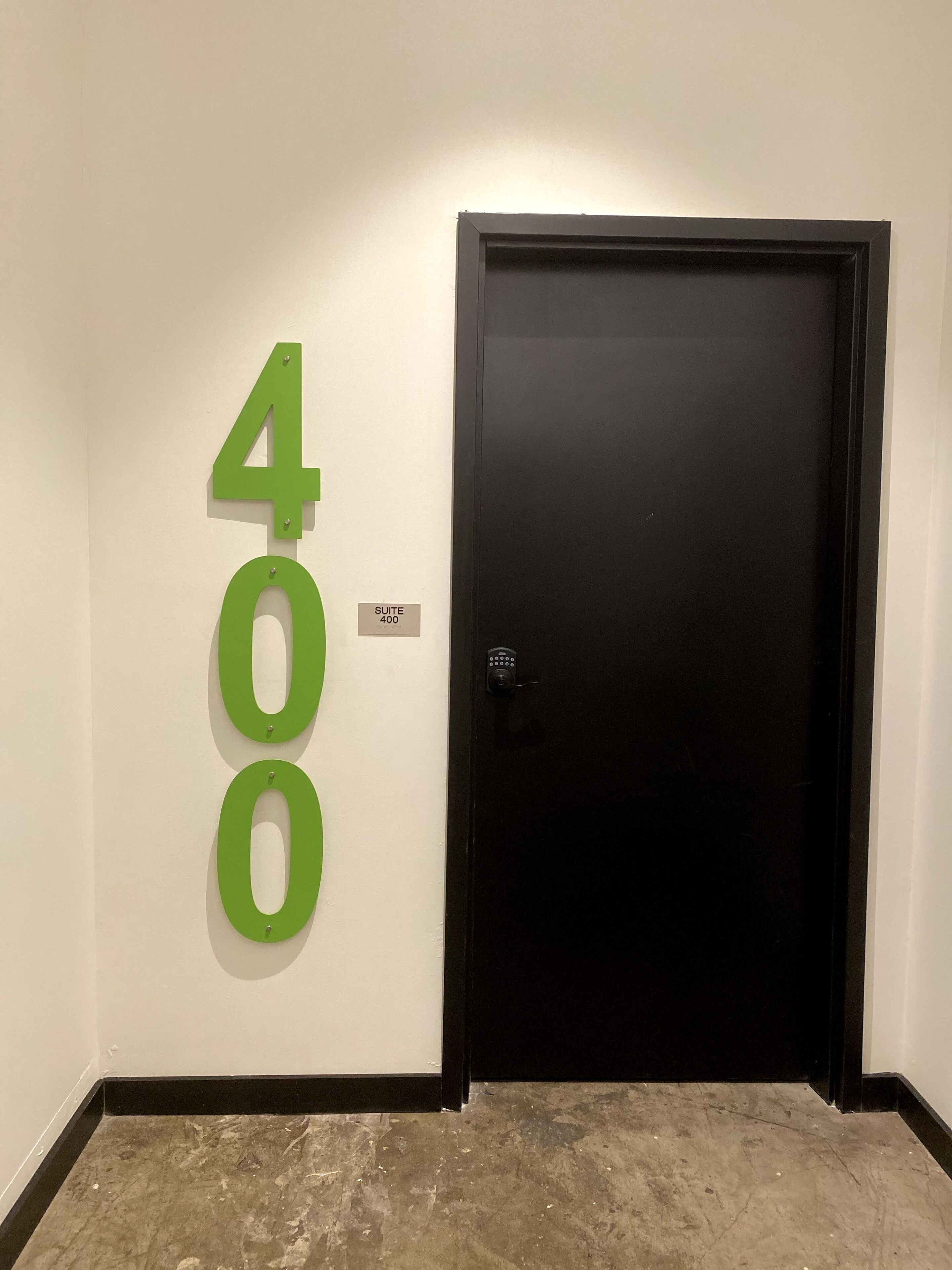 Apartment | Blackout drapes, iron/ironing board, free WiFi