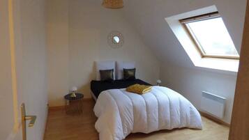 3 chambres, fer et planche Ă repasser, lit parapluie, Wi-Fi gratuit