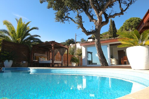 La Bombonera House with exclusive views