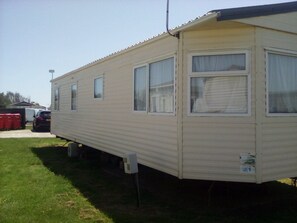 Garden - Inviting 3 Bedrooms Caravan gas Central Heating (Rye)