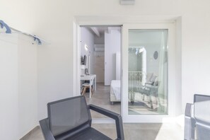 コンフォート ダブルルーム | ミニバー、セーフティボックス (室内)、デスク、防音設備