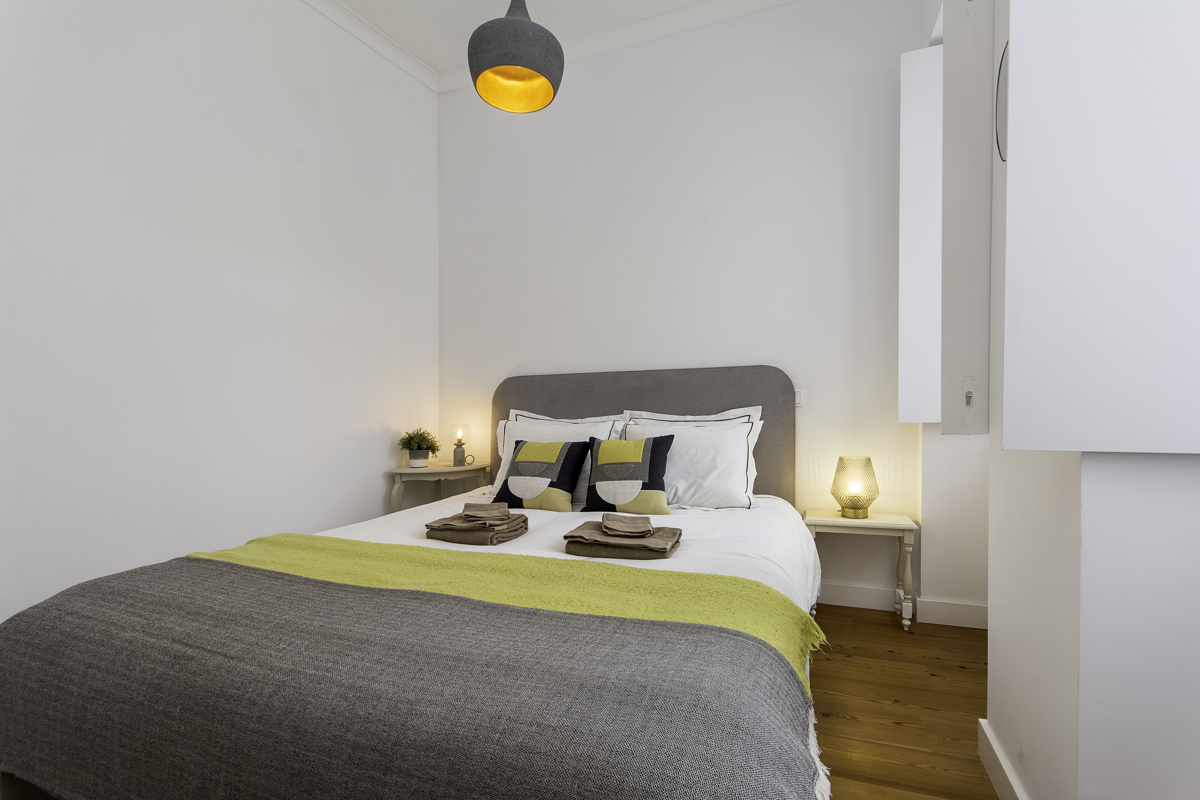 2 bedrooms, iron/ironing board, travel crib, free WiFi