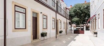 Charming Apartment in a Private Condominium at Graça