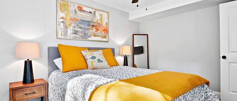 1 غرفة نوم ومكتب ومكواة/لوح كي وسرير سفر