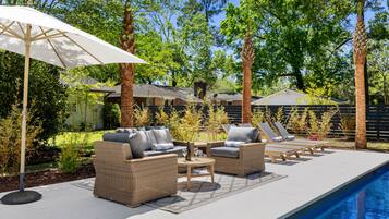 Et oppvarmet basseng