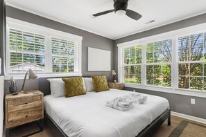 5 habitaciones, tabla de planchar con plancha y wifi 