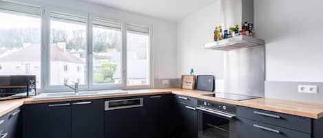 Fridge, microwave, oven, dishwasher