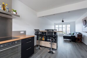 Fridge, microwave, oven, dishwasher