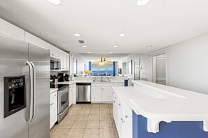 Fridge, microwave, oven, stovetop - Official Majestic Beach Resort - T2 0709 - 3BR 3BA - Sleeps 10 (Panama City Beach)