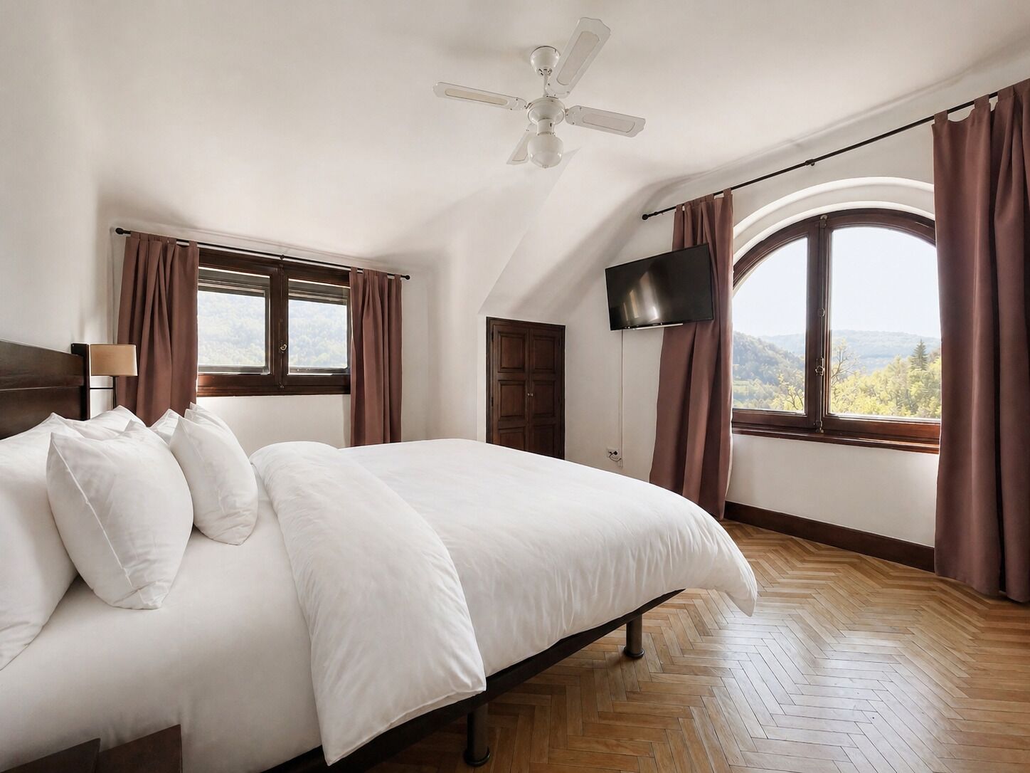 Chambre Double Junior | Literie hypoallergénique, couette en duvet d'oie