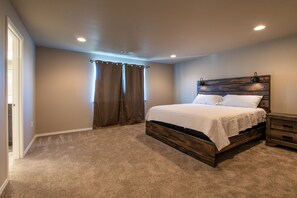 4 bedrooms, travel crib, WiFi - Gorgeous modern farmhouse in Tri Cities, WA (Kennewick)