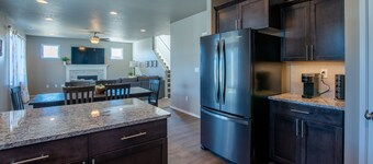Gorgeous modern farmhouse in Tri Cities, WA
