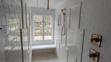 Douche, bidet