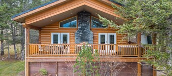 Pinecone Cottage | Hot Tub | Fireplace | Foosball