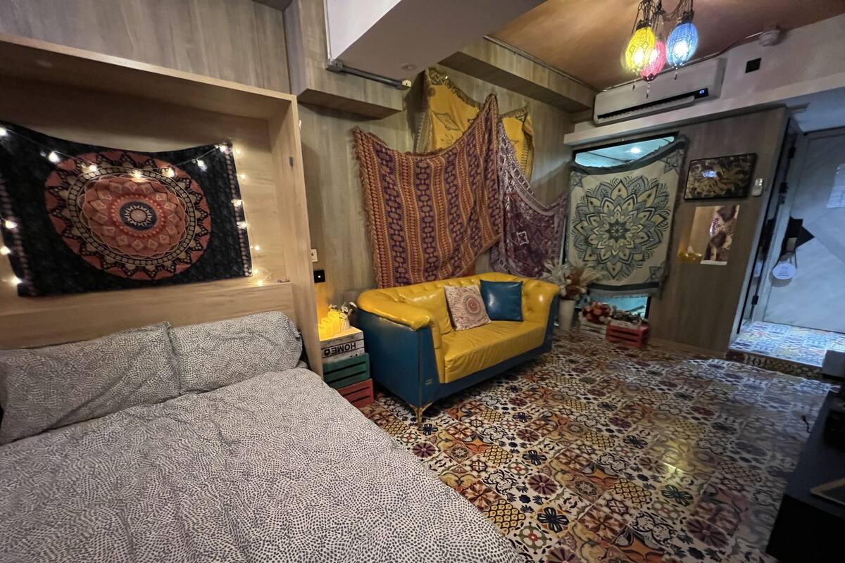 Premium bedding, down duvets, individually decorated, laptop workspace