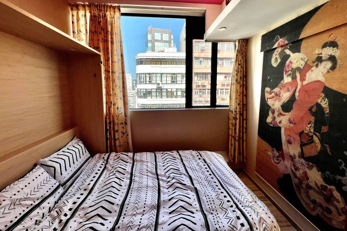 Premium bedding, down duvets, individually decorated, laptop workspace