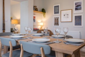 Cottage | Private kitchen | Fridge, dishwasher, electric kettle, toaster - Howe Keld 5 First Floor (Keswick)