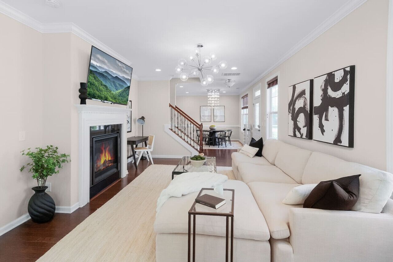 智能电视、壁炉、办公室