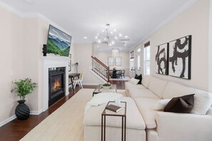 Smart TV, fireplace, offices - Luxe Retreat w/King Suite | 5* Location, Gym, Pool, Pets OK (Cary)