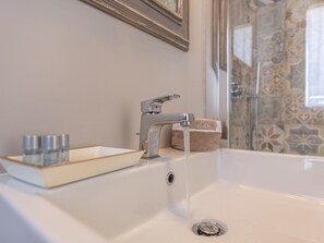 Een douche, een bidet