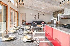 Dining - Villa with swimming pool 2 km from the main beach Sables d'Olonne (Les Sables-d´Olonne)