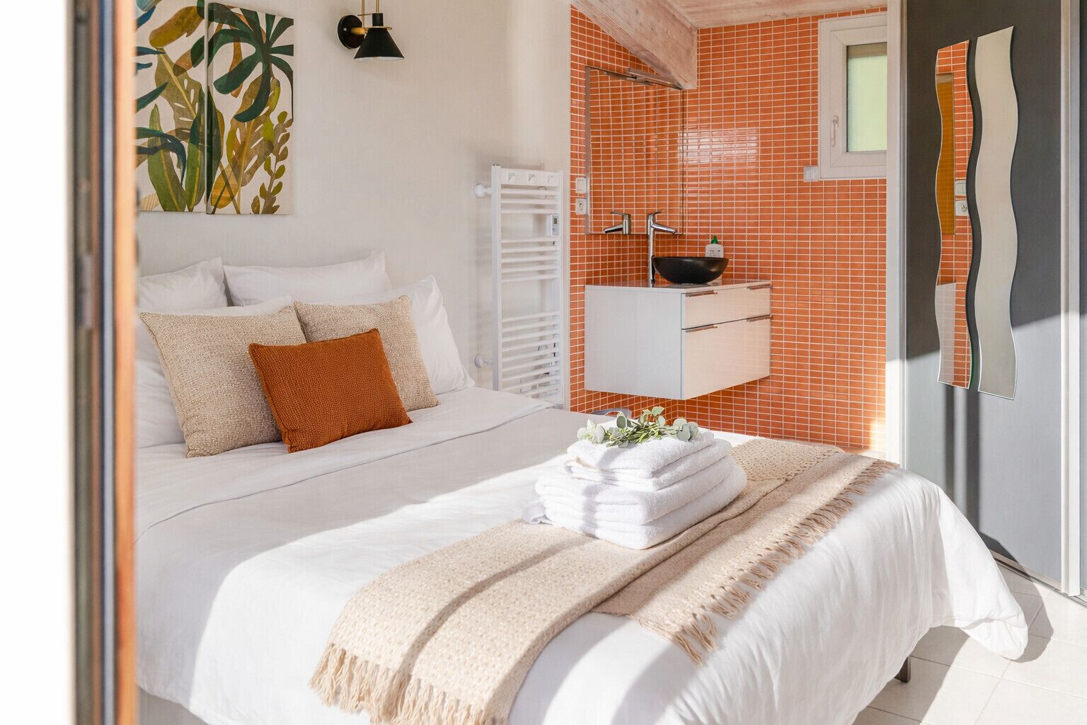 3 chambres, fer et planche à repasser, Wi-Fi gratuit, draps fournis